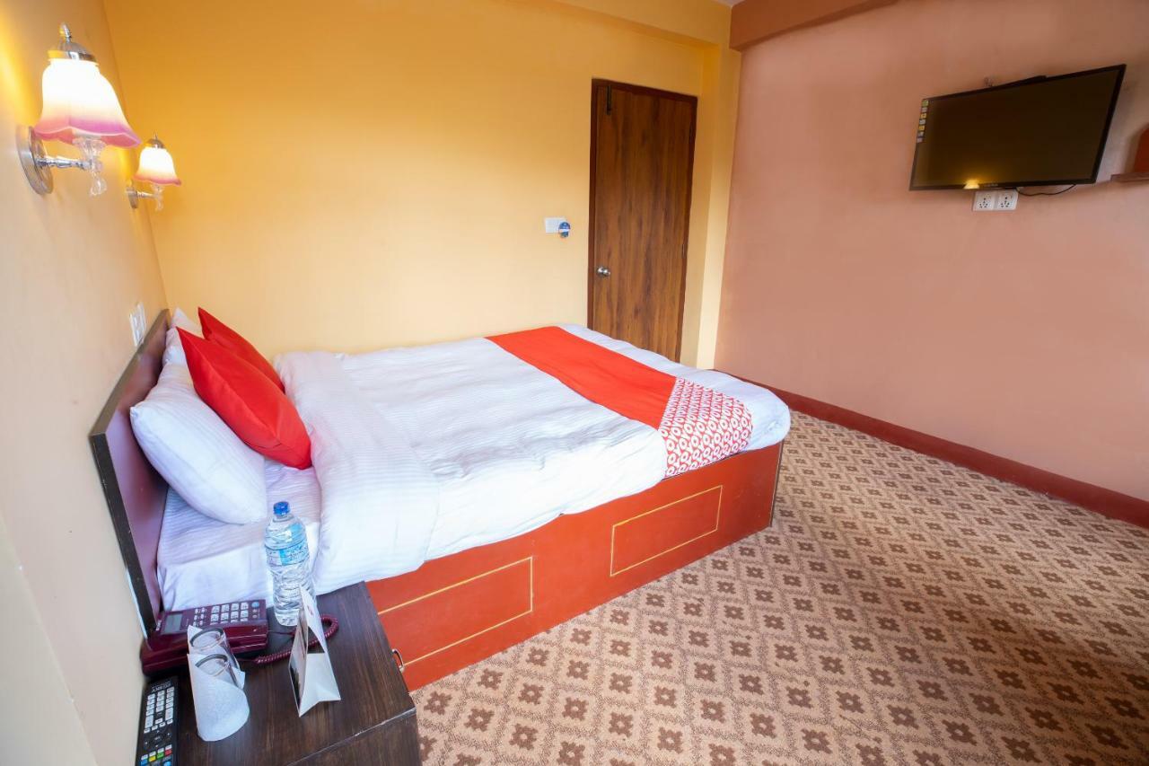 Oyo 281 Twins Kitchen Otel Dhulikhel Dış mekan fotoğraf